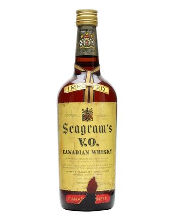 Seagram's VO Canadian Whisky Bottled 1970s